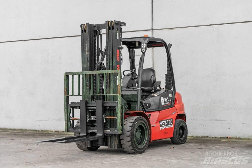 Manitou MI 35 D 柴油卡車