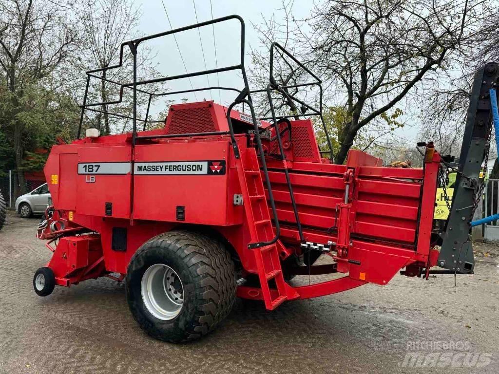 Massey Ferguson 187 方形打捆機