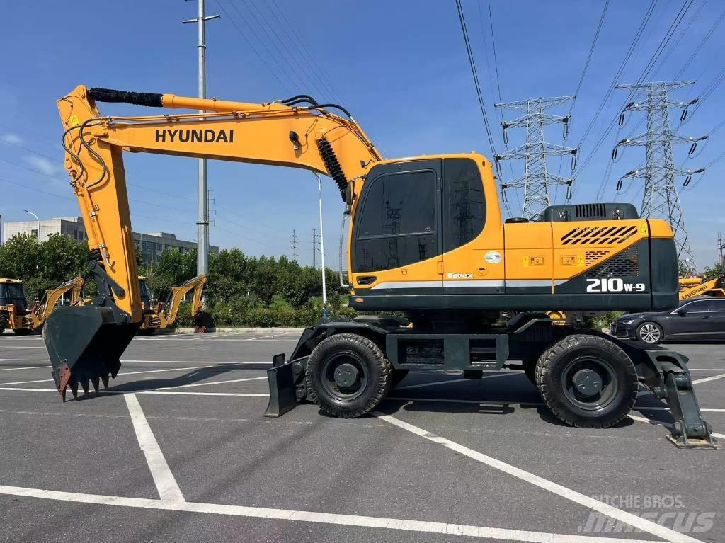 Hyundai 210W-9 旋轉式挖土機/掘鑿機/挖掘機