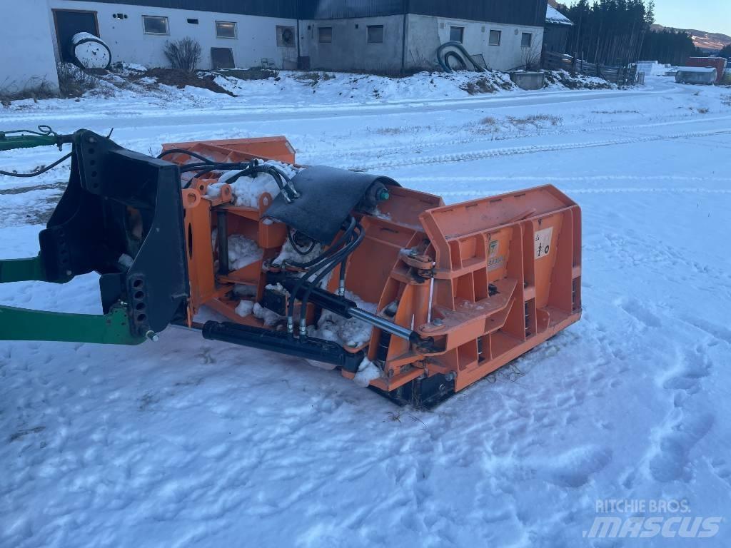 Tellefsdal U-4900 刮雪板和犁