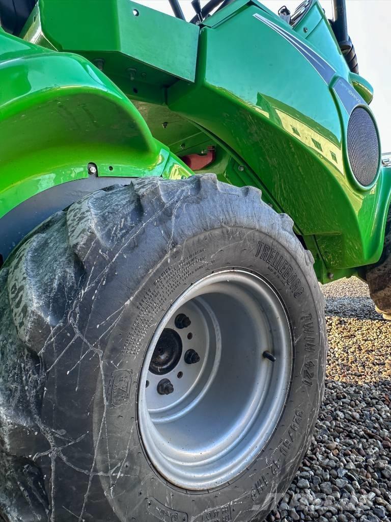 Avant 745 多功能裝載機