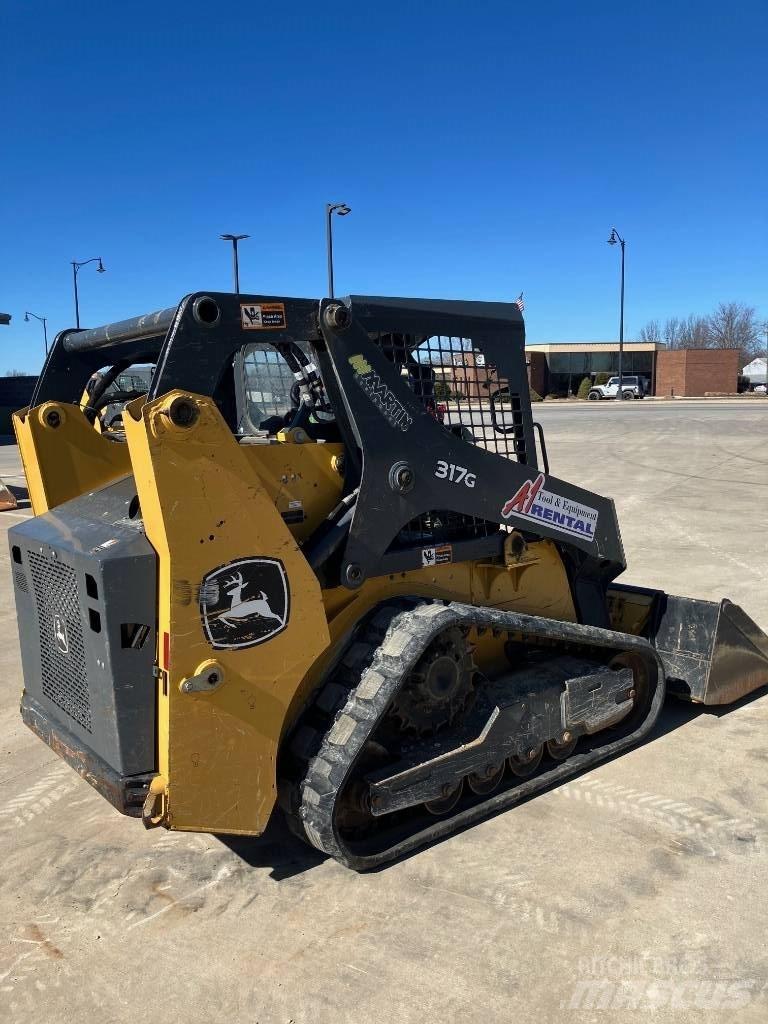 DEERE 317 G 滑移轉向裝載機