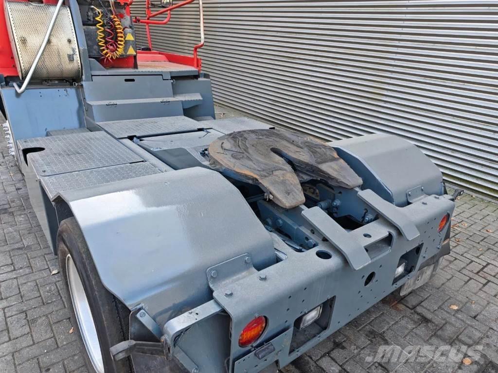 Terberg YT 182 4x2 終端式曳引機