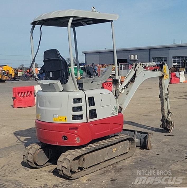Takeuchi TB 217 R 小型挖土機/掘鑿機<7t(小型挖掘機)