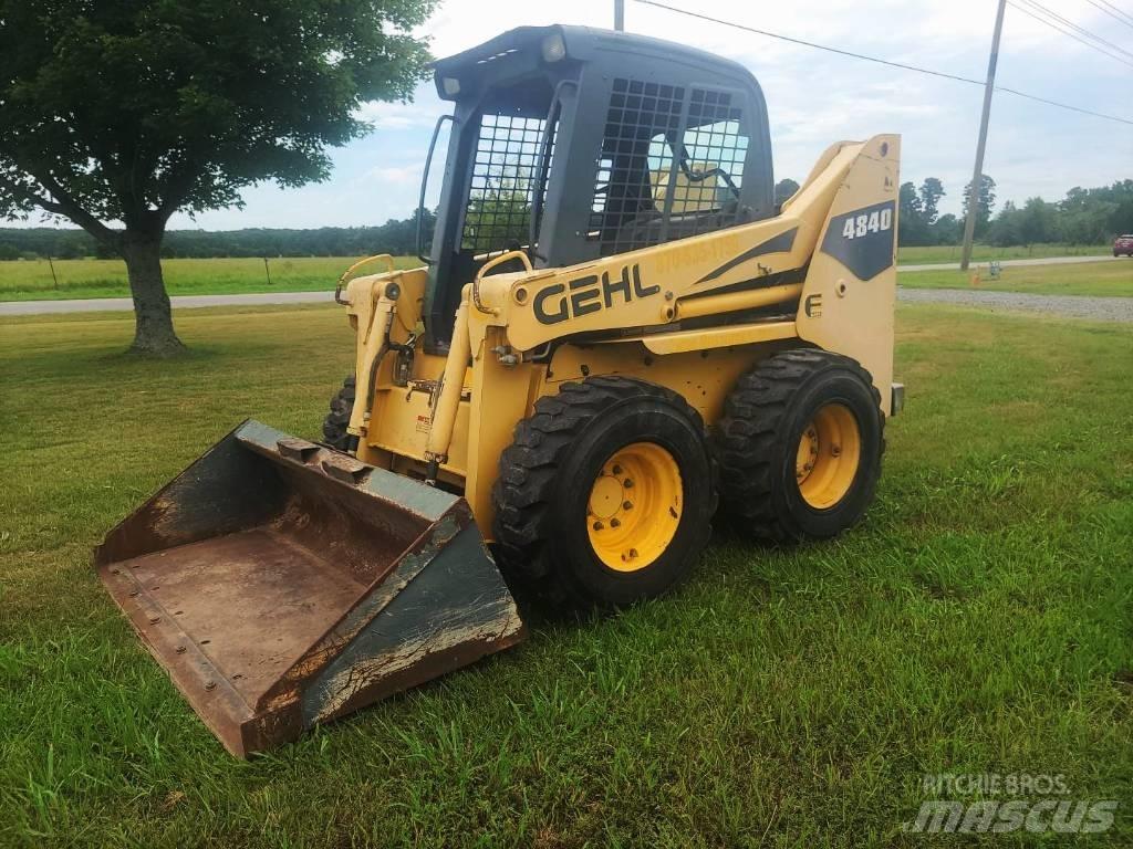 Gehl 4840 E 滑移轉向裝載機