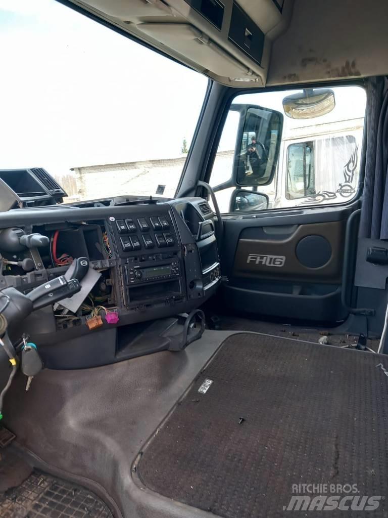 Volvo FH16 580 駕駛室與內部