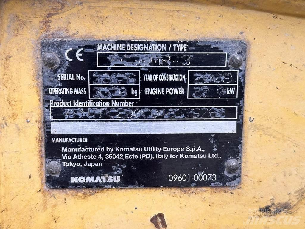 Komatsu PC30 小型挖土機/掘鑿機<7t(小型挖掘機)