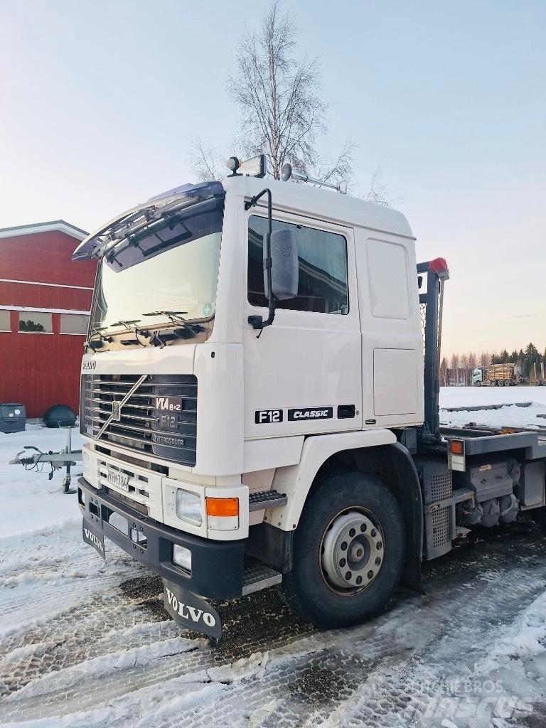 Volvo F 12 平板式/側卸式卡車