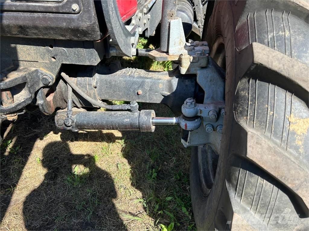 Belarus MTS 820 + FL 曳引機