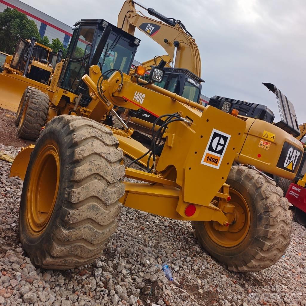 CAT 140 G 平土機