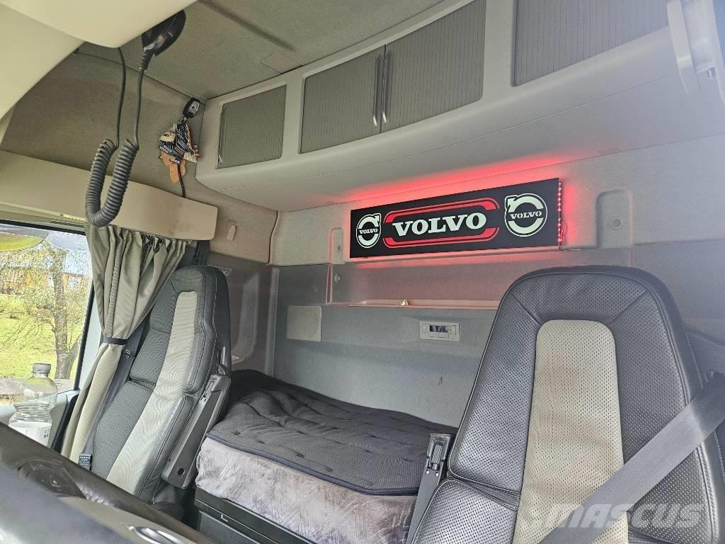 Volvo FH 13 500 木材貨車