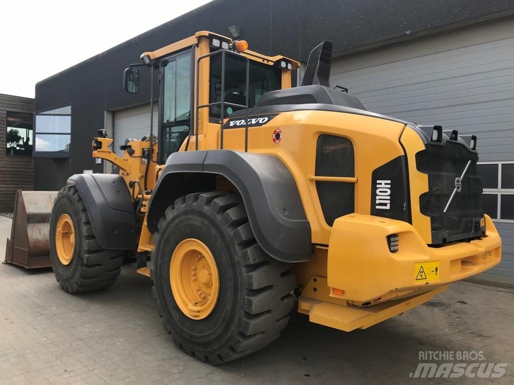 Volvo L110H 輪胎式裝載機