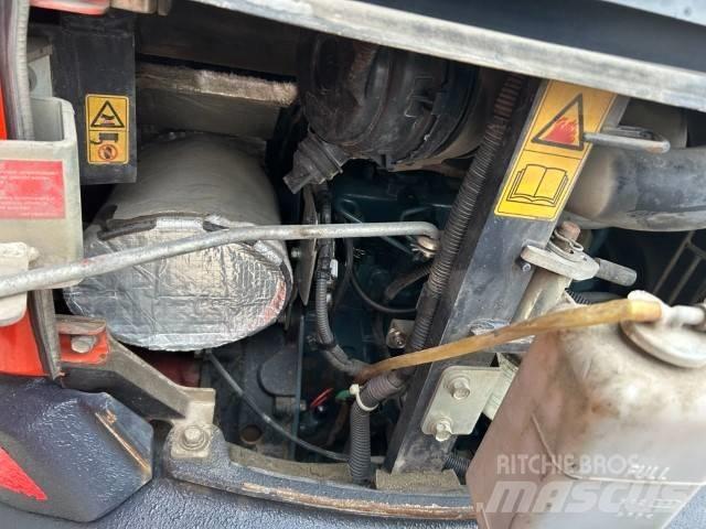 Kubota U 27-4 HI 小型挖土機/掘鑿機<7t(小型挖掘機)