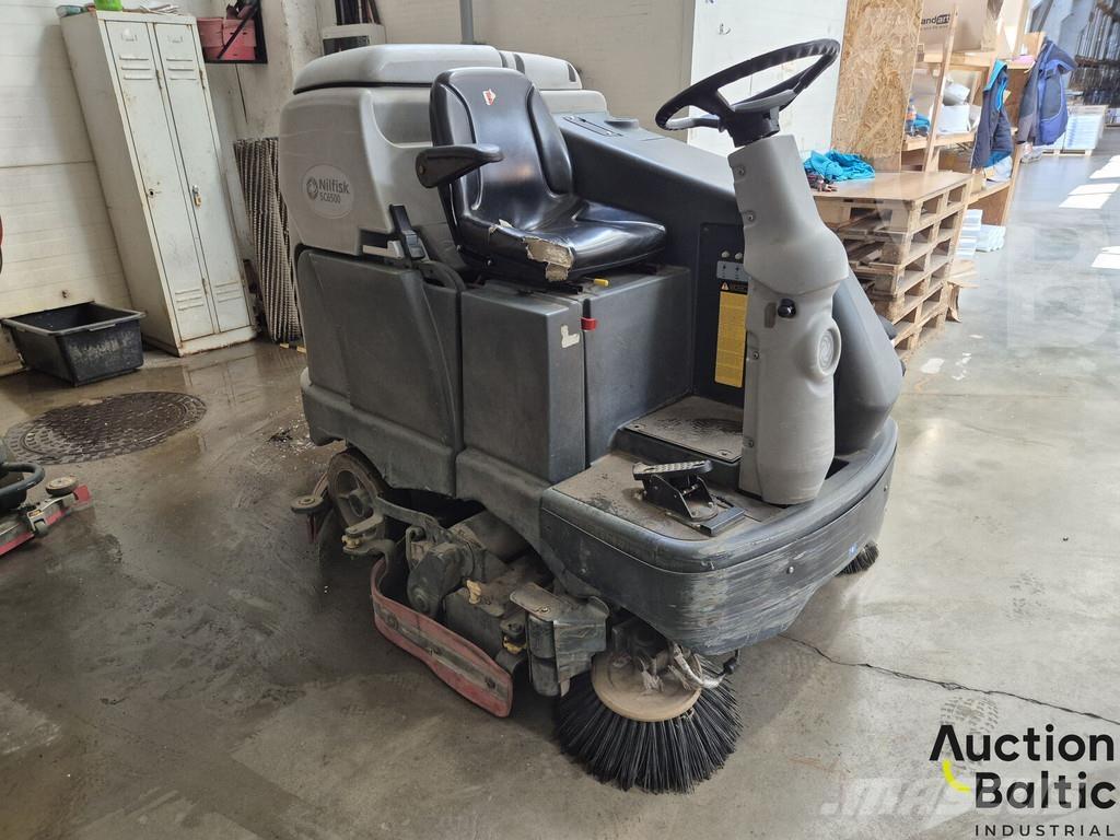 Nilfisk SC6500 掃倉機