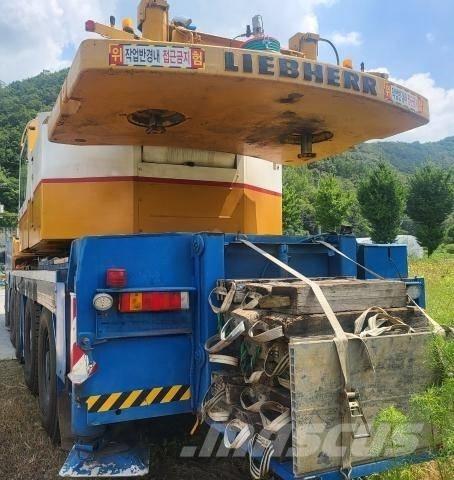 Liebherr LTM 1120 全路面起重機/吊車
