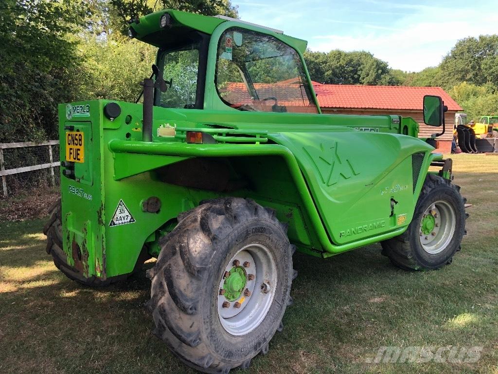 Merlo P 34.7 伸縮臂操作車
