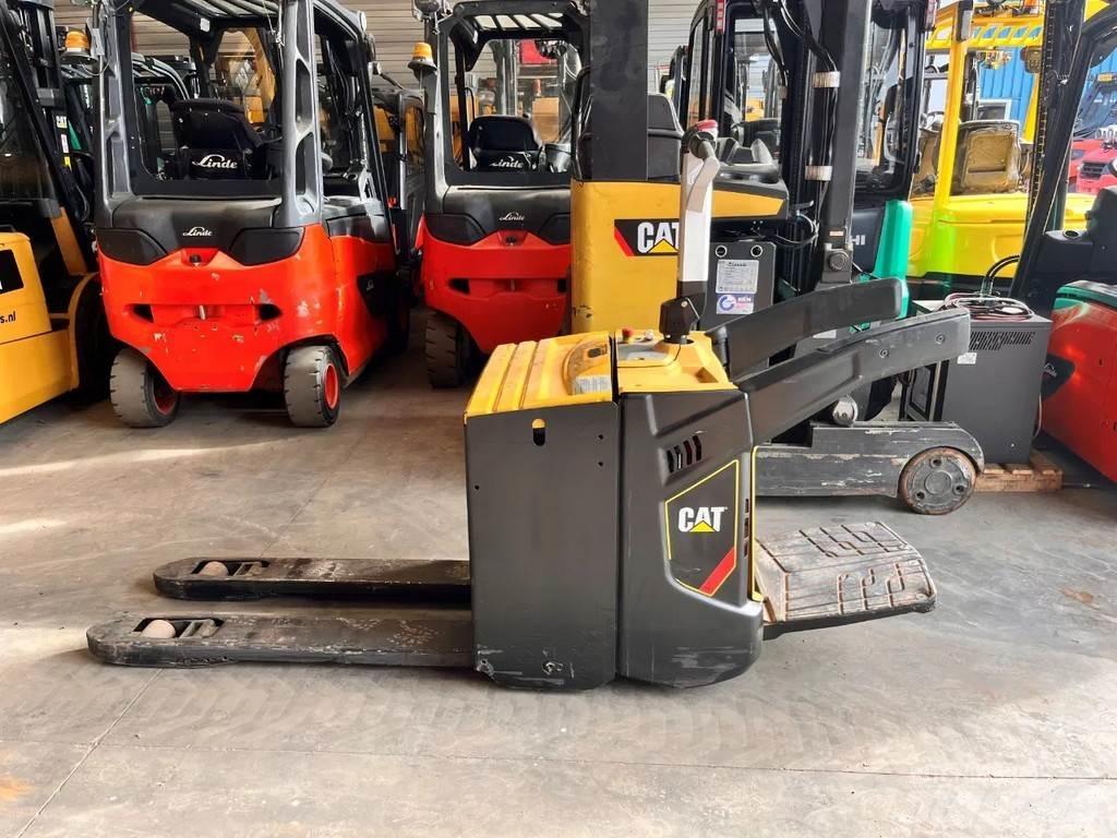 CAT NPV20N2 低架升降機