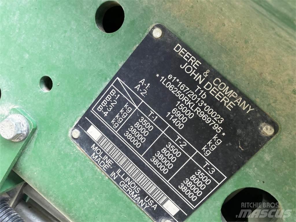John Deere 6250R 曳引機