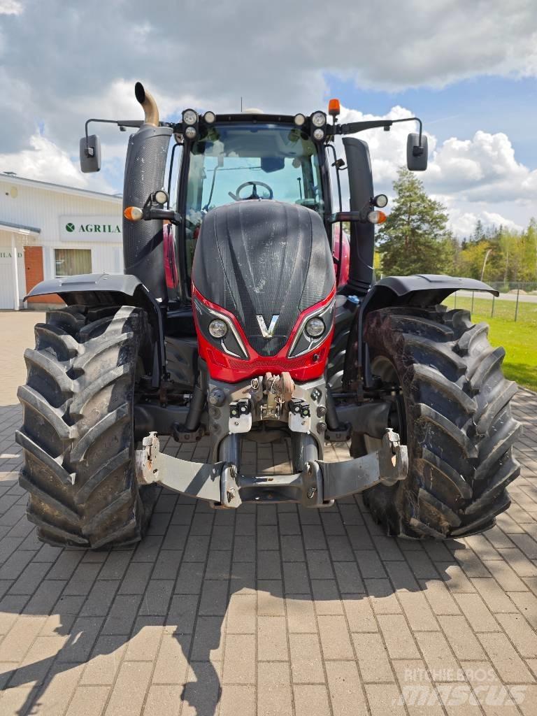 Valtra T 214 D 曳引機