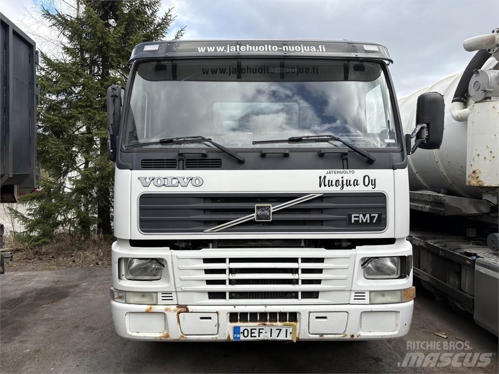 Volvo FM7 起重可拆卸式卡車