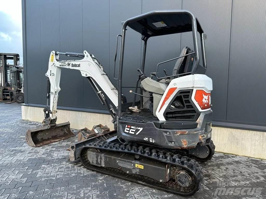 Bobcat E27 小型挖土機/掘鑿機<7t(小型挖掘機)