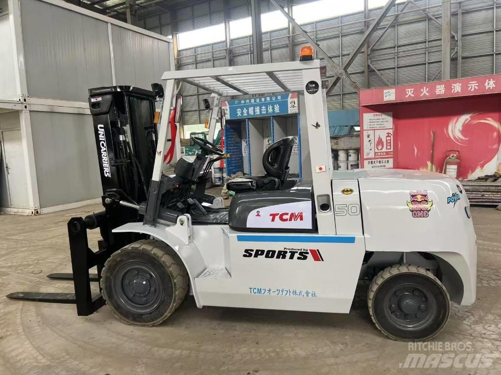 TCM FD50 柴油卡車