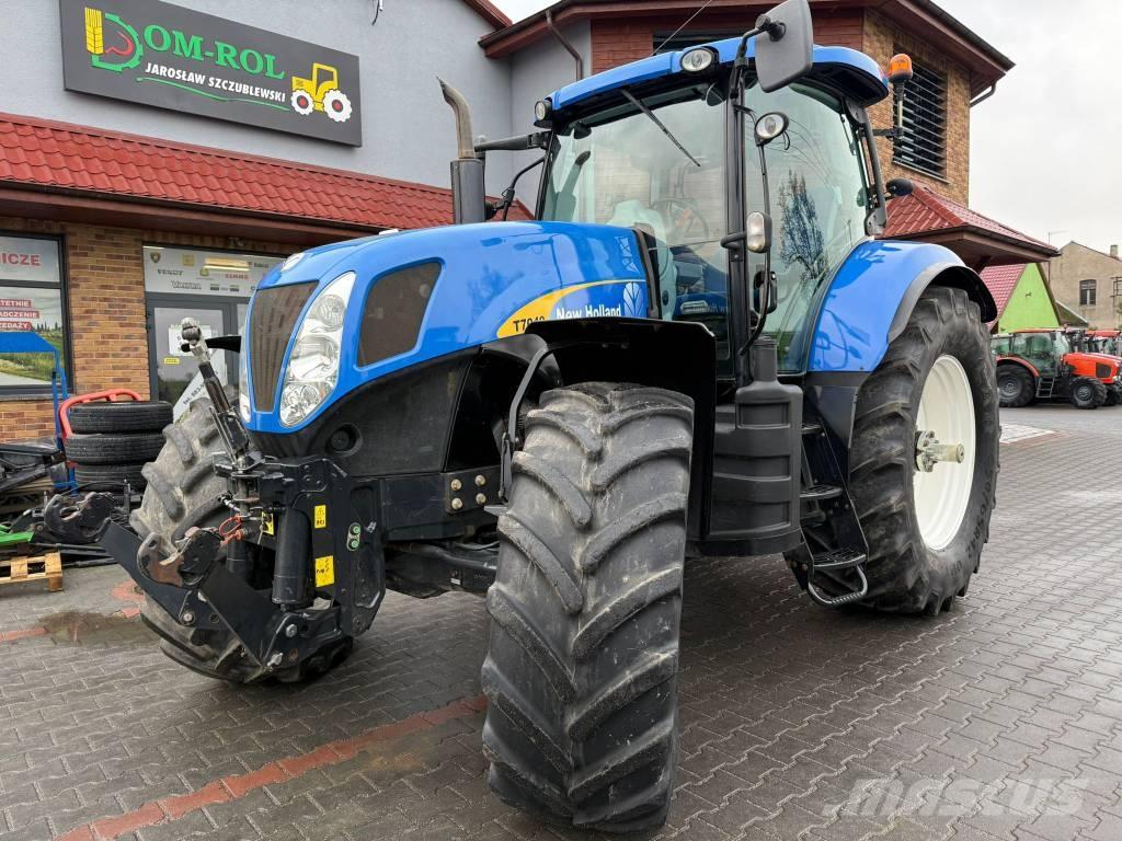 New Holland T 7040 曳引機