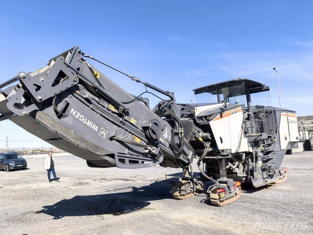 Wirtgen W200F 瀝青冷銑刨機/銑床