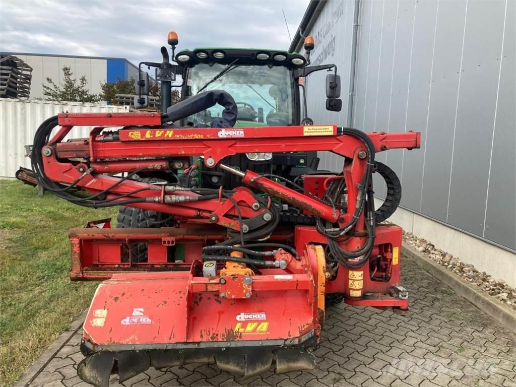 John Deere 6110R 曳引機