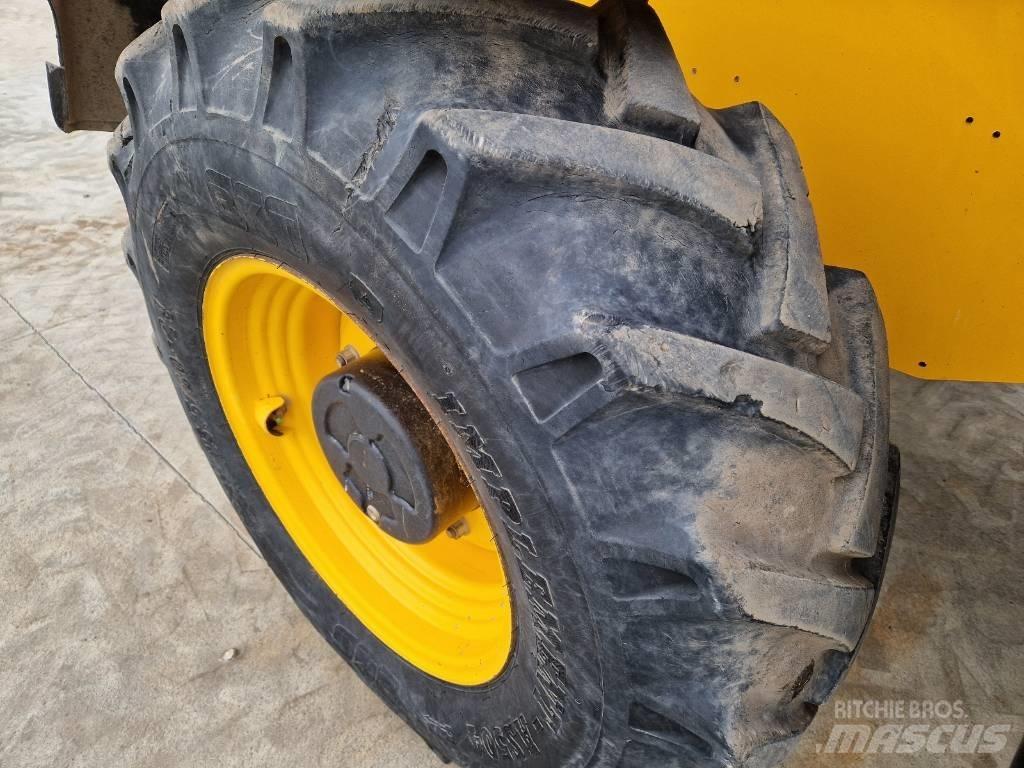 JCB 535-125 - P363 伸縮臂操作車