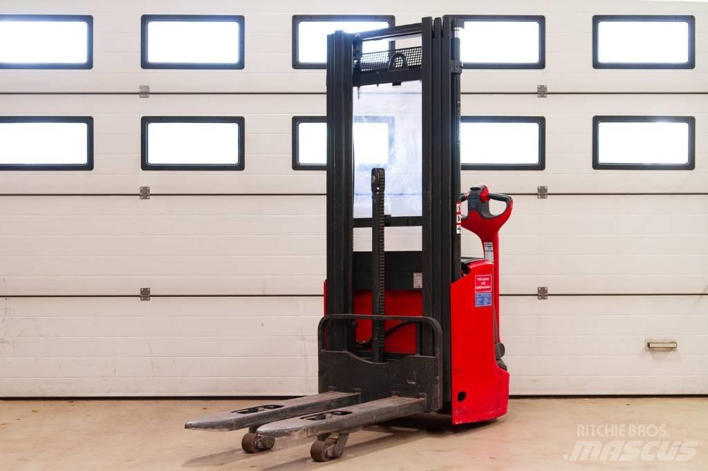 Linde L 12 行走控制式堆積機