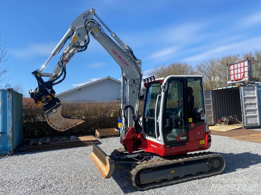 Takeuchi TB 260 小型挖土機/掘鑿機<7t(小型挖掘機)