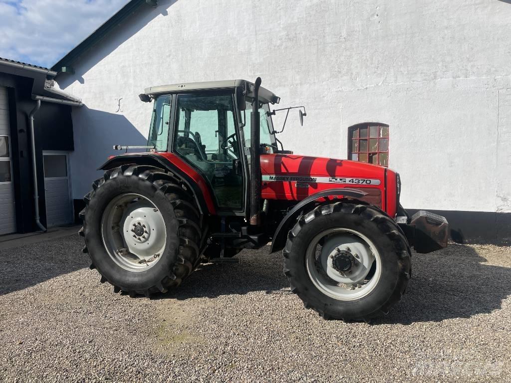 Massey Ferguson 4370 曳引機