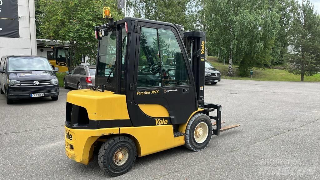 Yale GDP30VX 柴油卡車