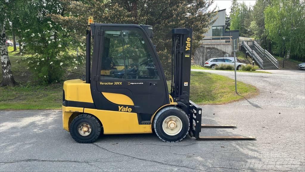 Yale GDP30VX 柴油卡車