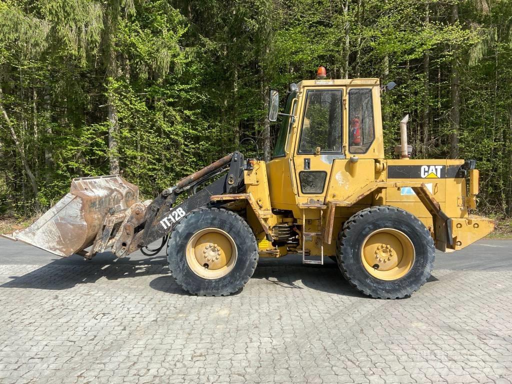 CAT IT 12 B 輪胎式裝載機