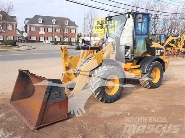 CAT 908H2 輪胎式裝載機