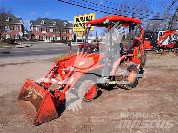 Kubota B26 反鏟裝載機