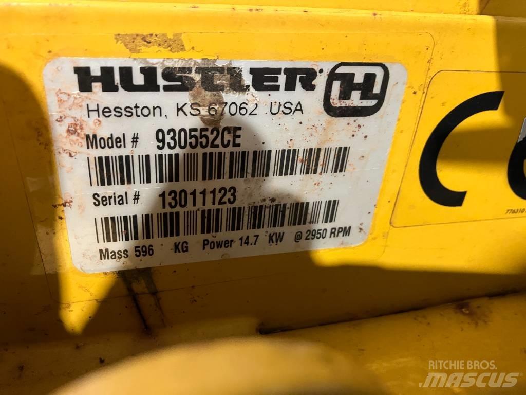 Hustler X-ONE RD 小型曳引機