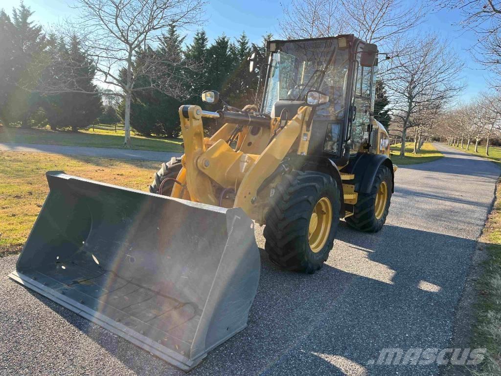 CAT 908M 輪胎式裝載機