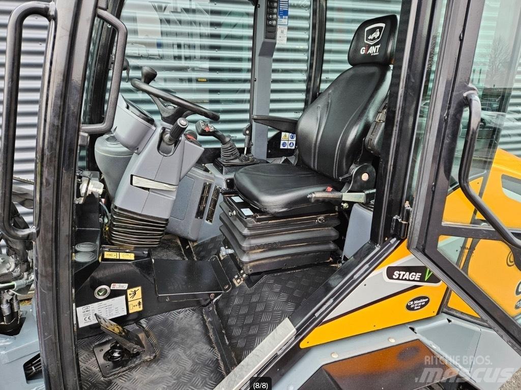GiANT g3500 x-tra 小型裝載機