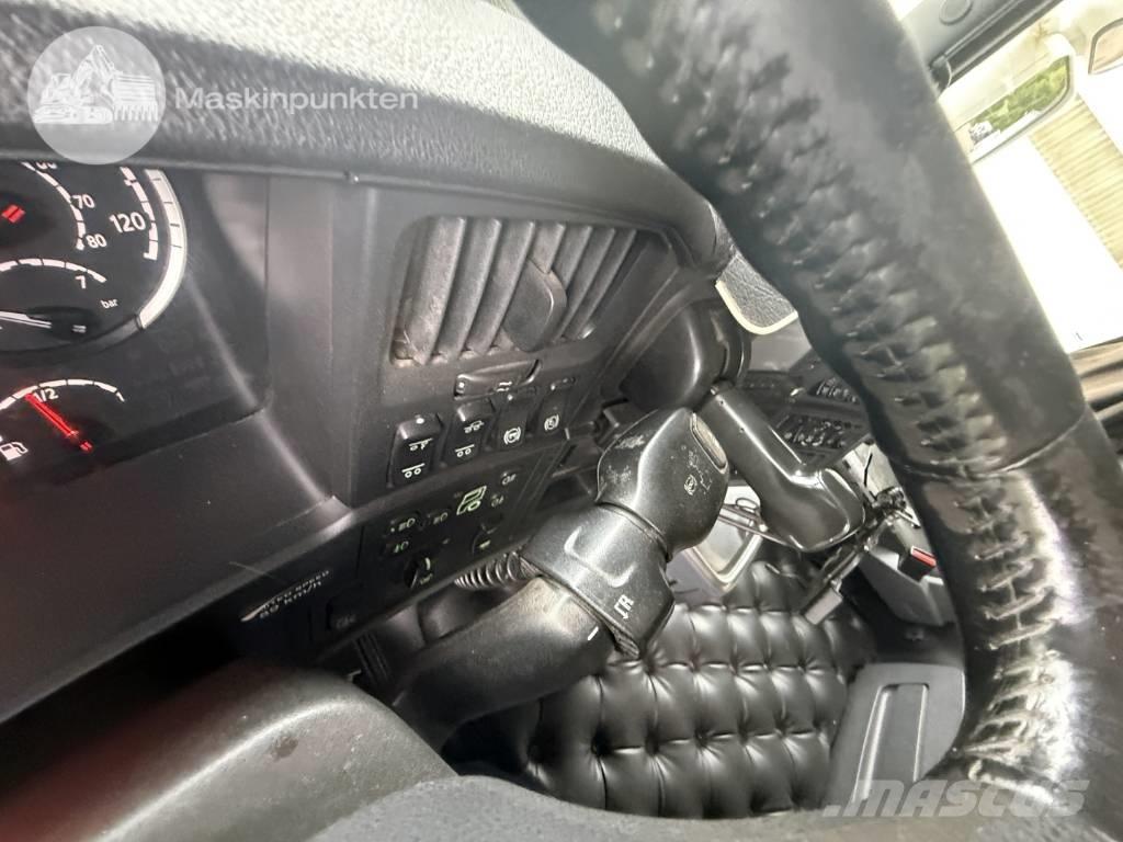 Scania R 520 LB 吊鉤式起重車