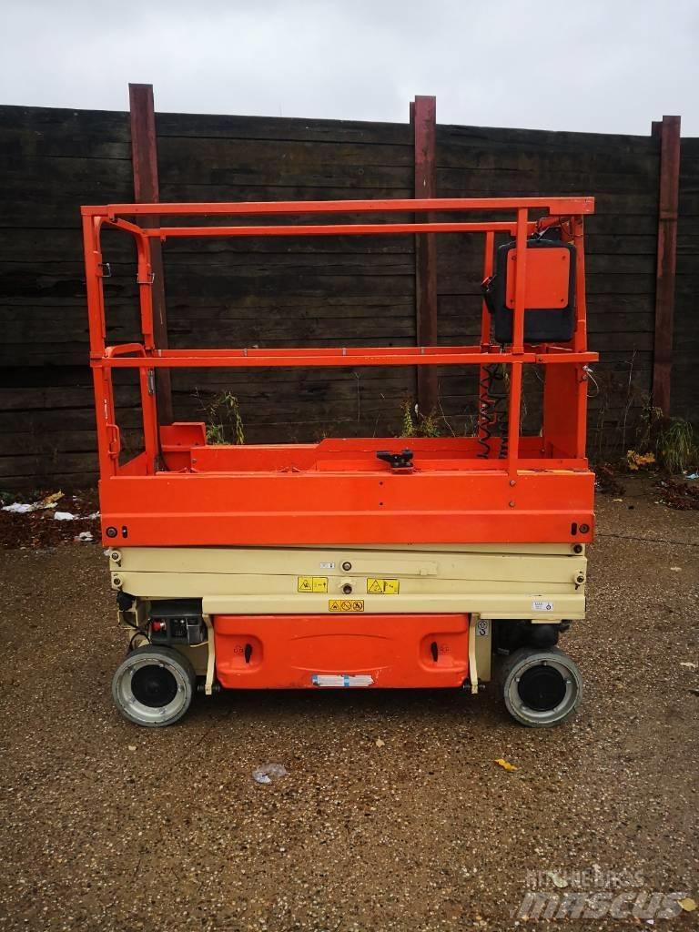 JLG 1930 ES 剪式升降機