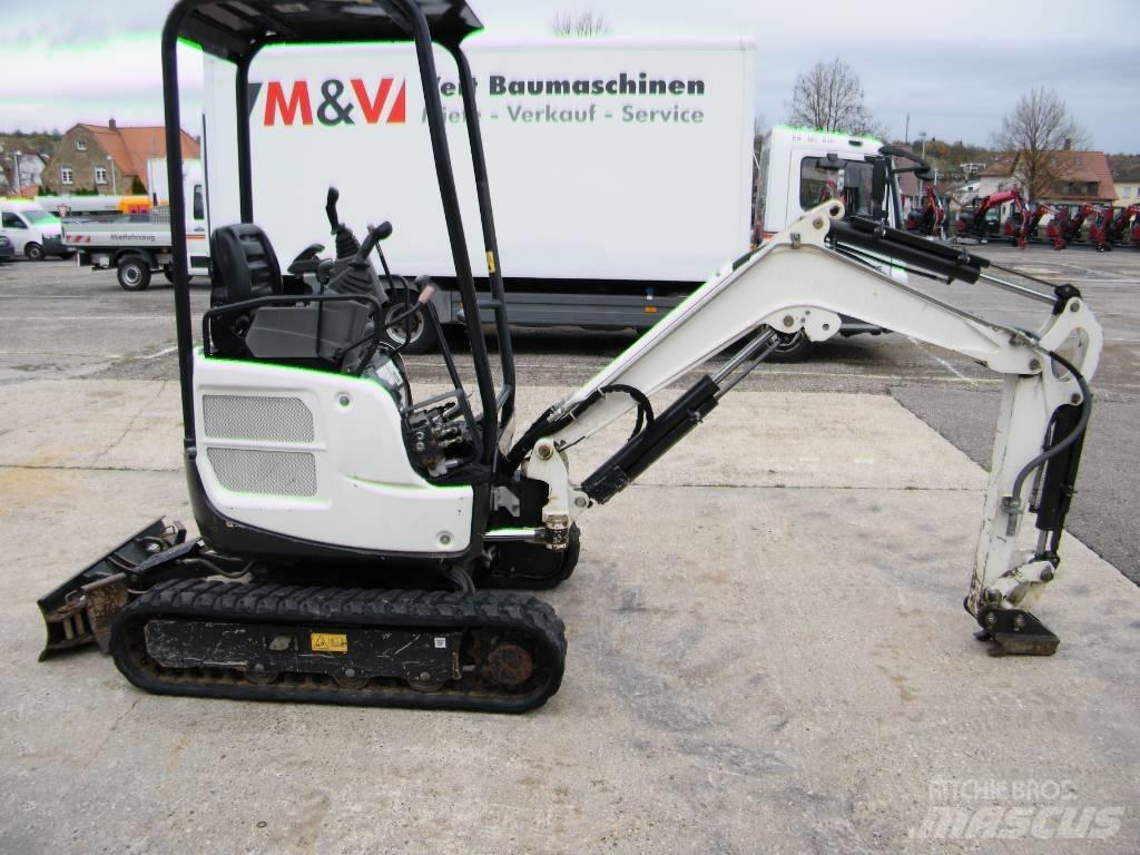 Yanmar Vio 17 小型挖土機/掘鑿機<7t(小型挖掘機)