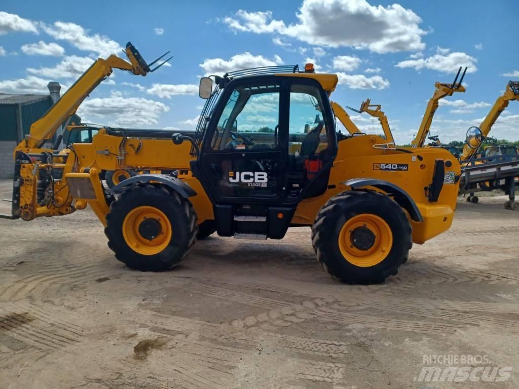 JCB 540-140 伸縮臂操作車