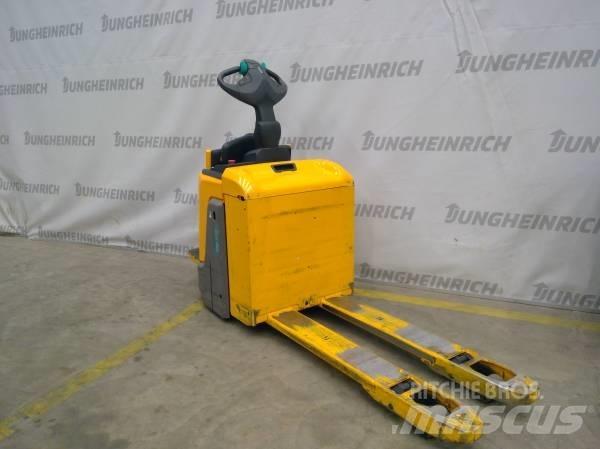 Jungheinrich ERE 225 平台型低架升降機