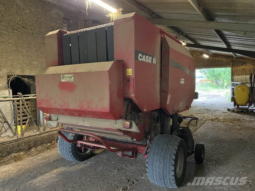 Case IH RBX 452 圓型牧草打包機