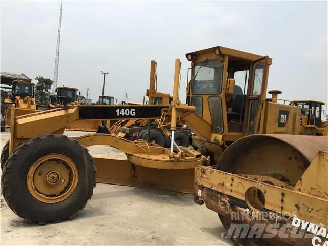 CAT 140G 平土機