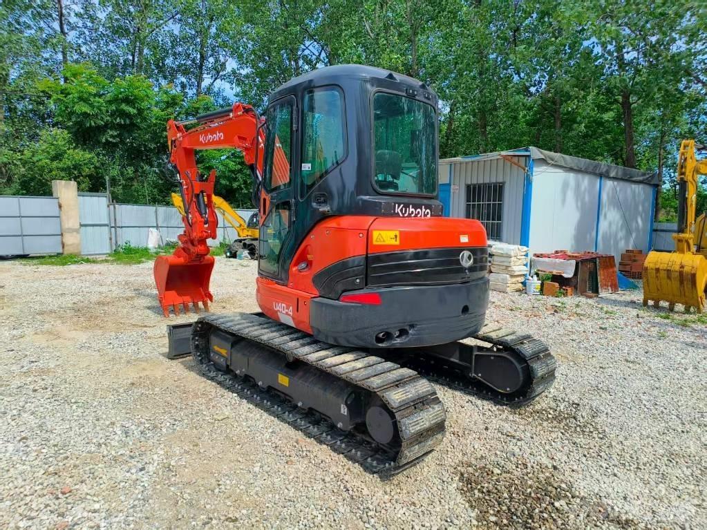 Kubota U 40 小型挖土機/掘鑿機<7t(小型挖掘機)
