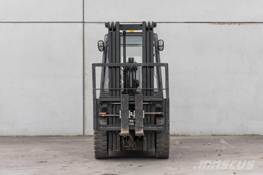 Manitou MI 30 D 柴油卡車